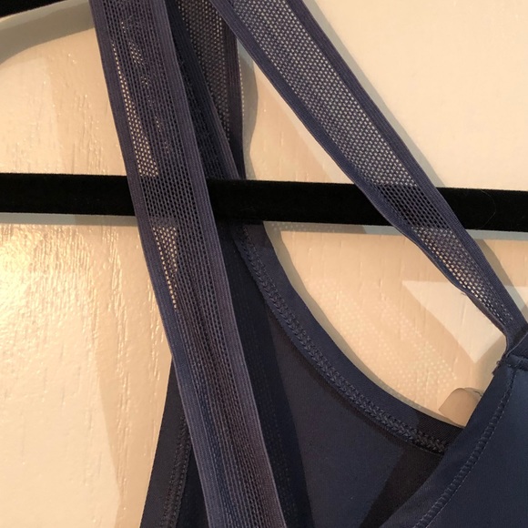 Under Armour Navy Strappy Tank Size XS - Picture 4 of 4